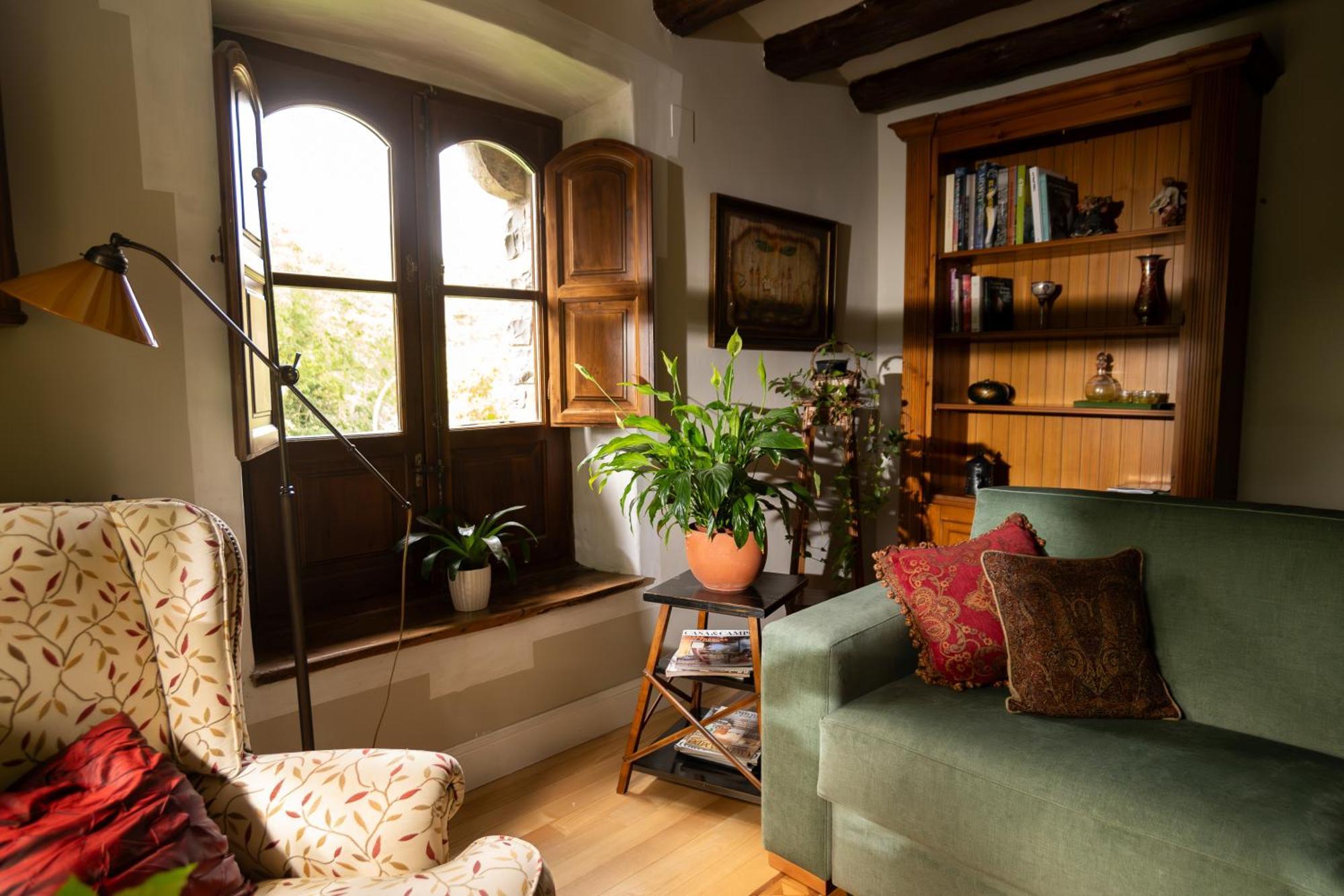 Vila Casa Maria Berna Sarvisé Exteriér fotografie